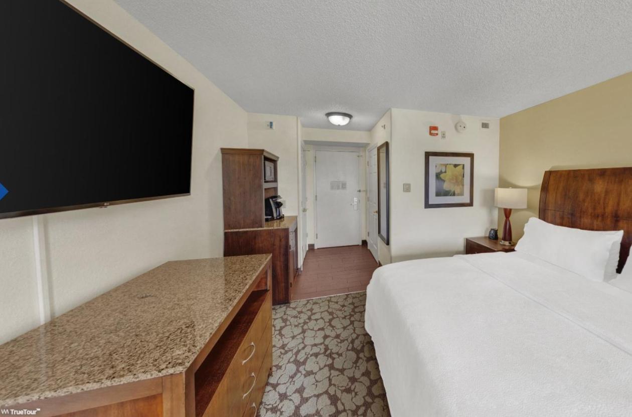 Hilton Garden Inn Tampa East Brandon Dış mekan fotoğraf